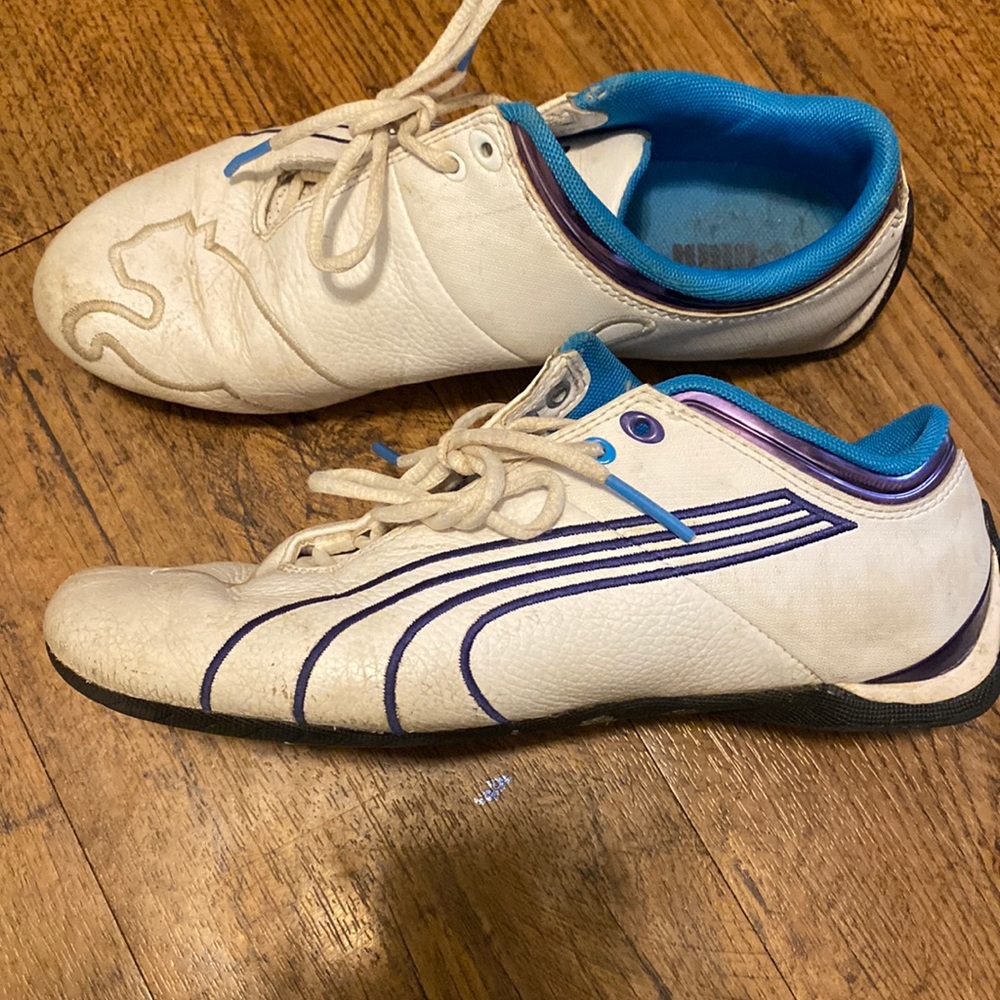 Women’s Puma shoes